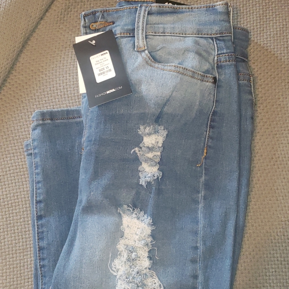 Fashionnova distressed denim jeans